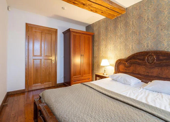 Old Town - Kohtu Apartment